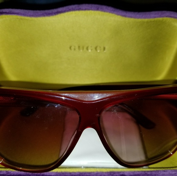 GUCCI SUNGLASSES - Picture 7 of 8